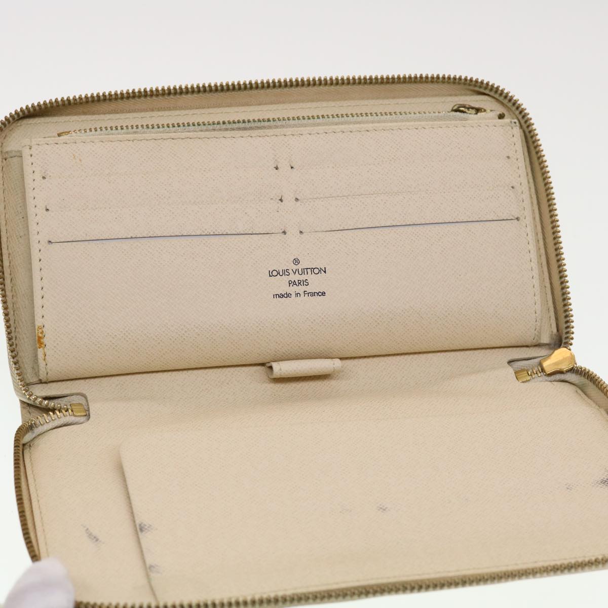 Louis Vuitton Zippy organizer