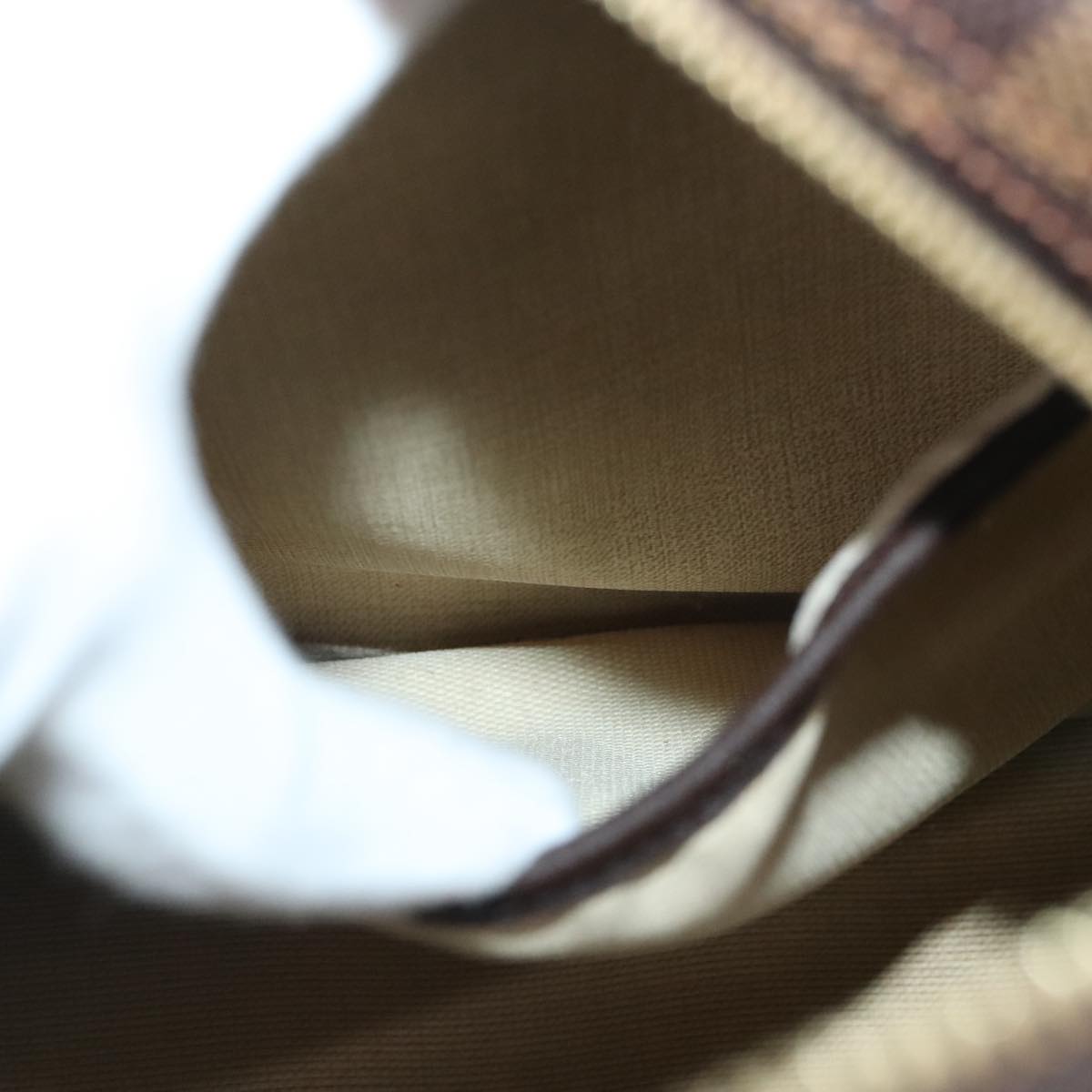 Louis Vuitton Reporter