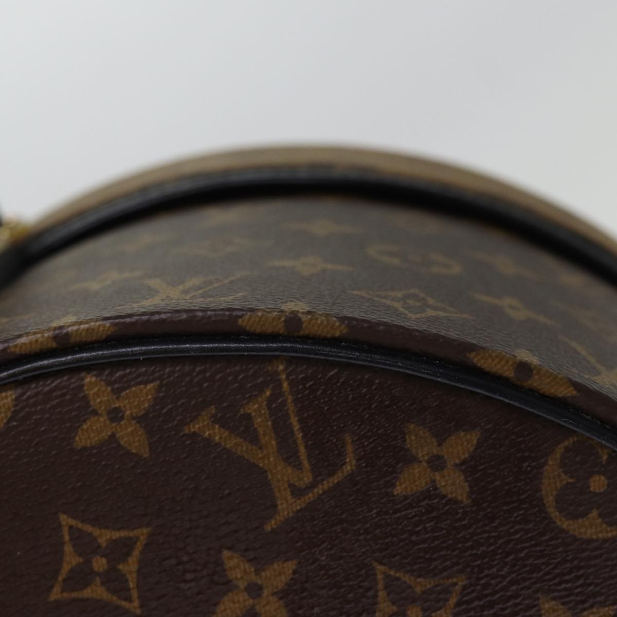 Louis Vuitton Reverse