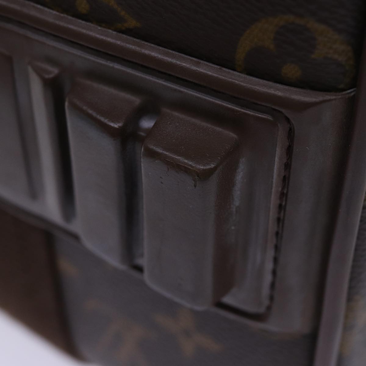 Louis Vuitton Pegase