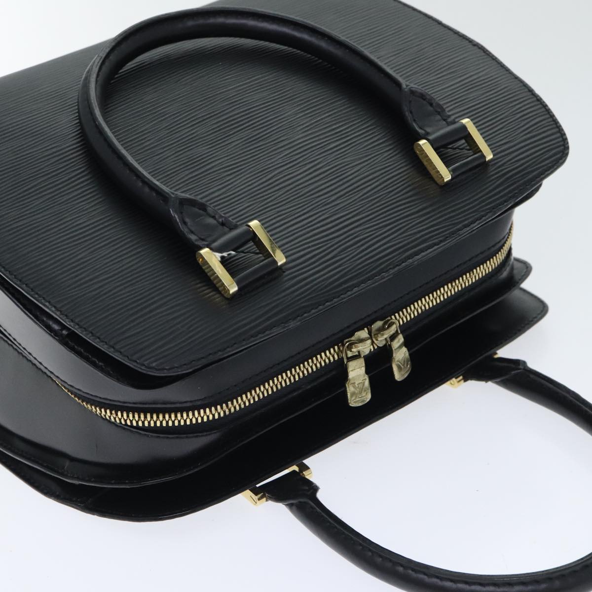 Louis Vuitton Pont Neuf