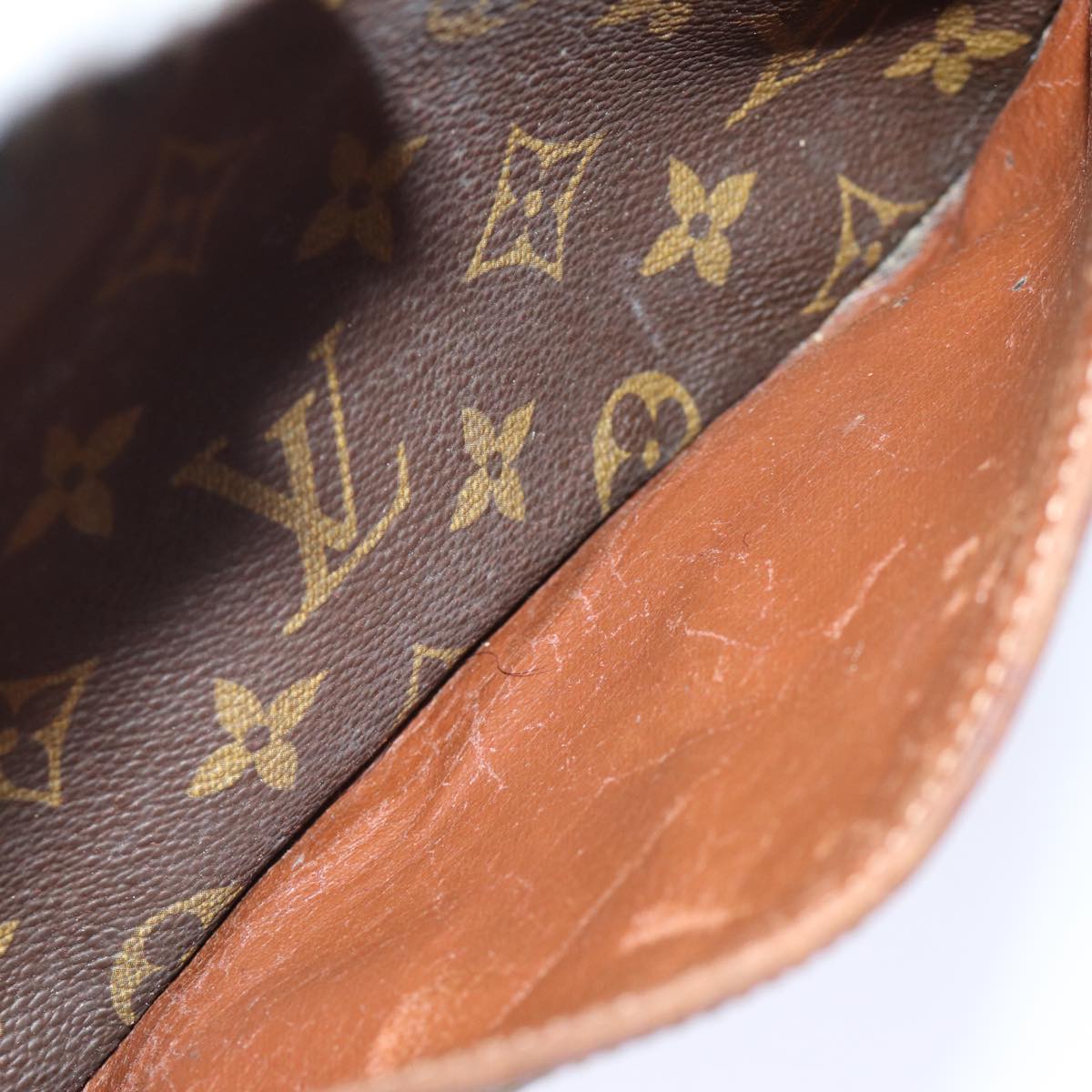 Louis Vuitton Compiegne 23