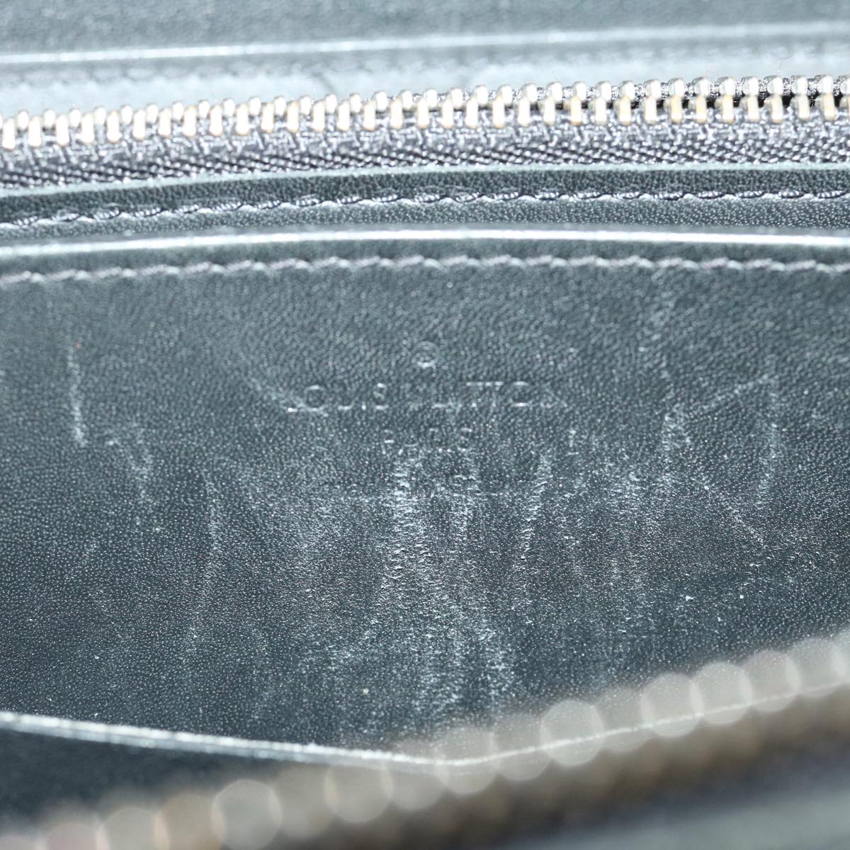 Louis Vuitton Zippy XL
