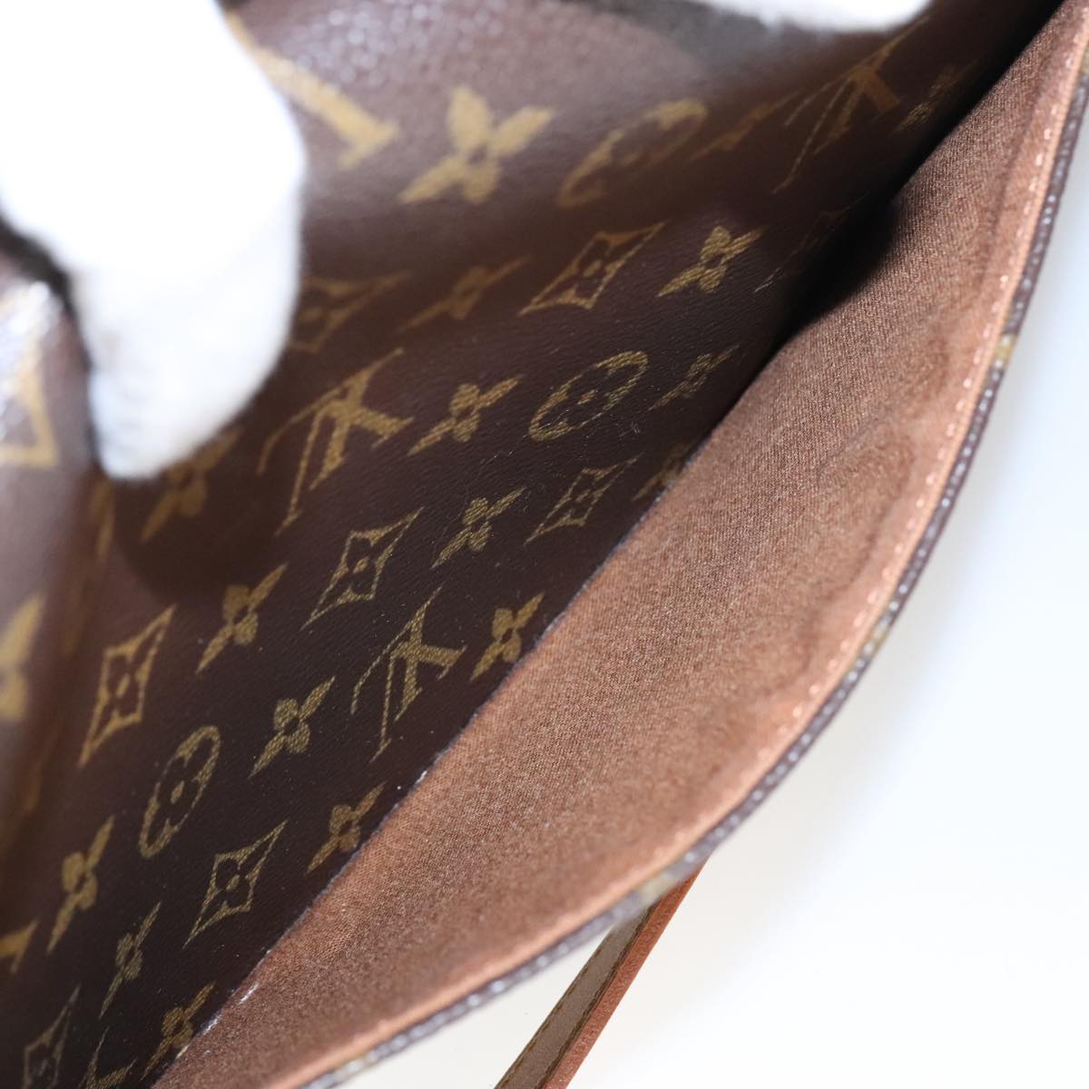 Louis Vuitton Sologne