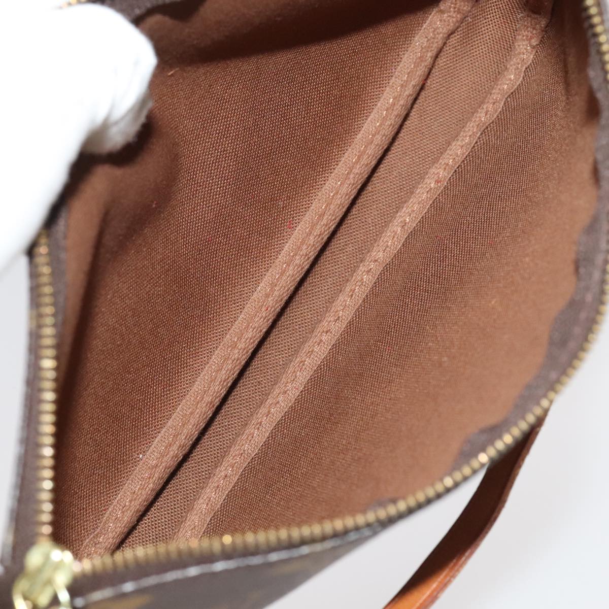 Louis Vuitton Pochette Accessoire