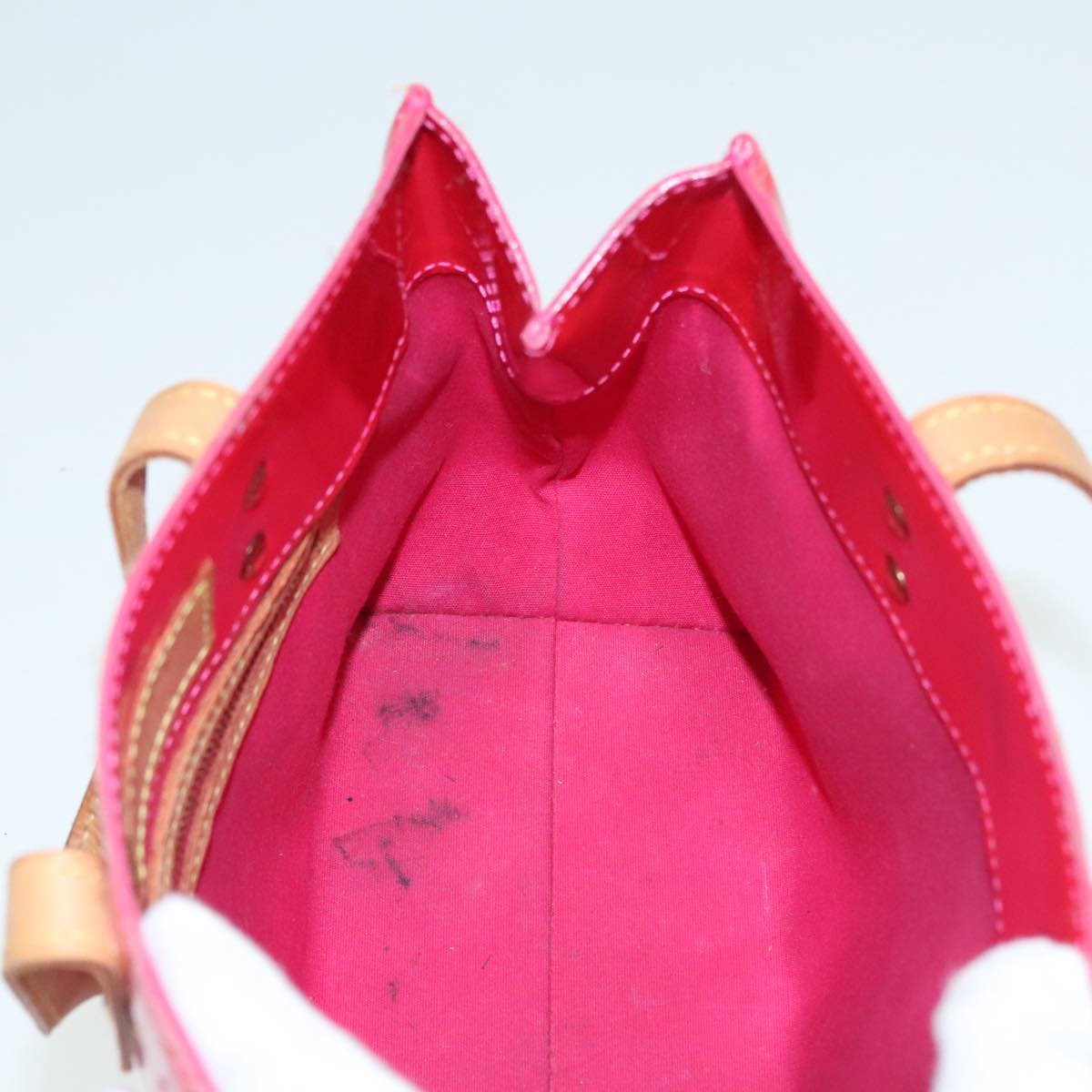 Louis Vuitton Reade