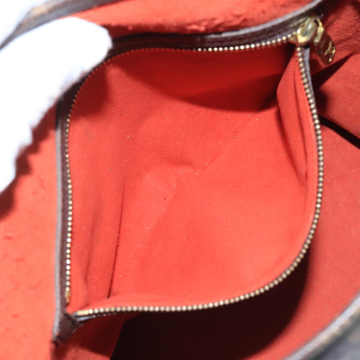 Louis Vuitton Marais