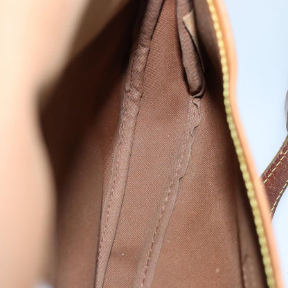 Louis Vuitton Saumur 30
