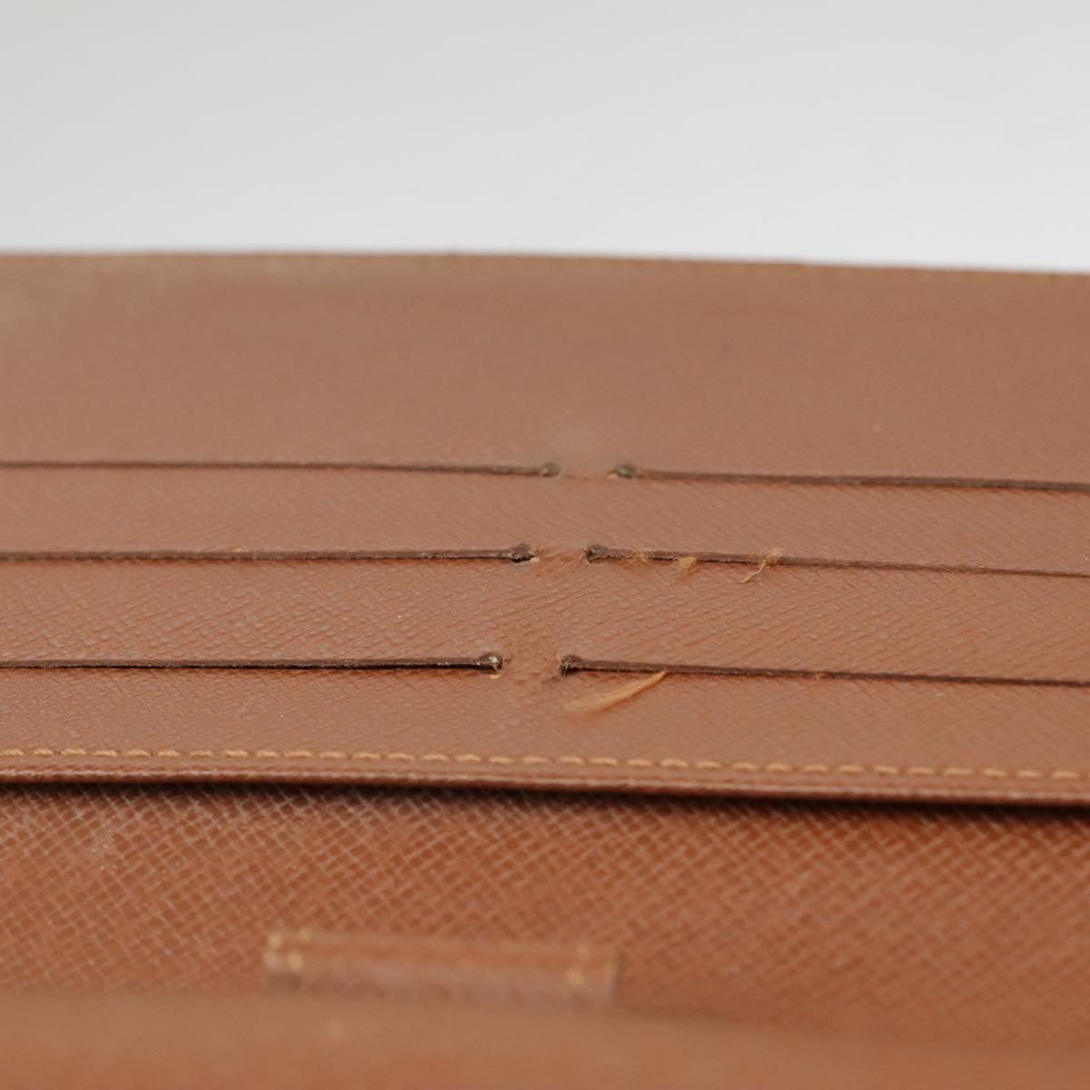 Louis Vuitton Porte tresor international