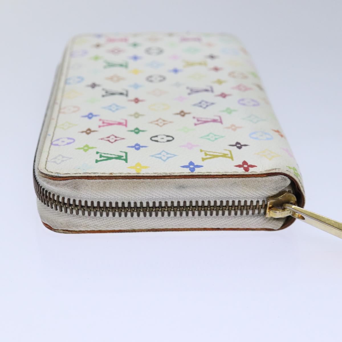 Louis Vuitton Zippy wallet