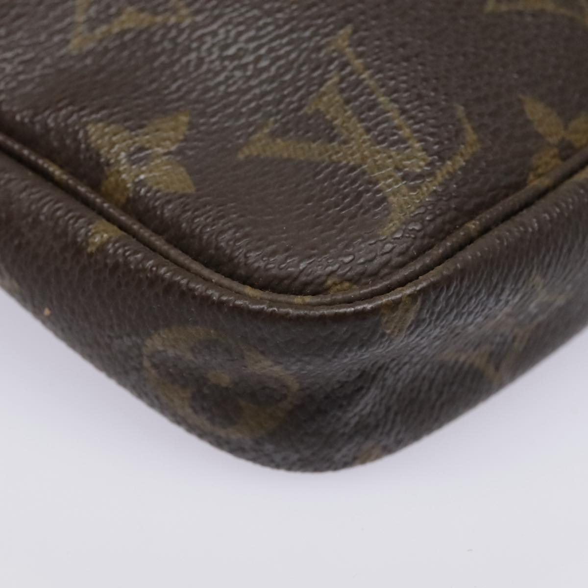 Louis Vuitton Pochette Accessoire