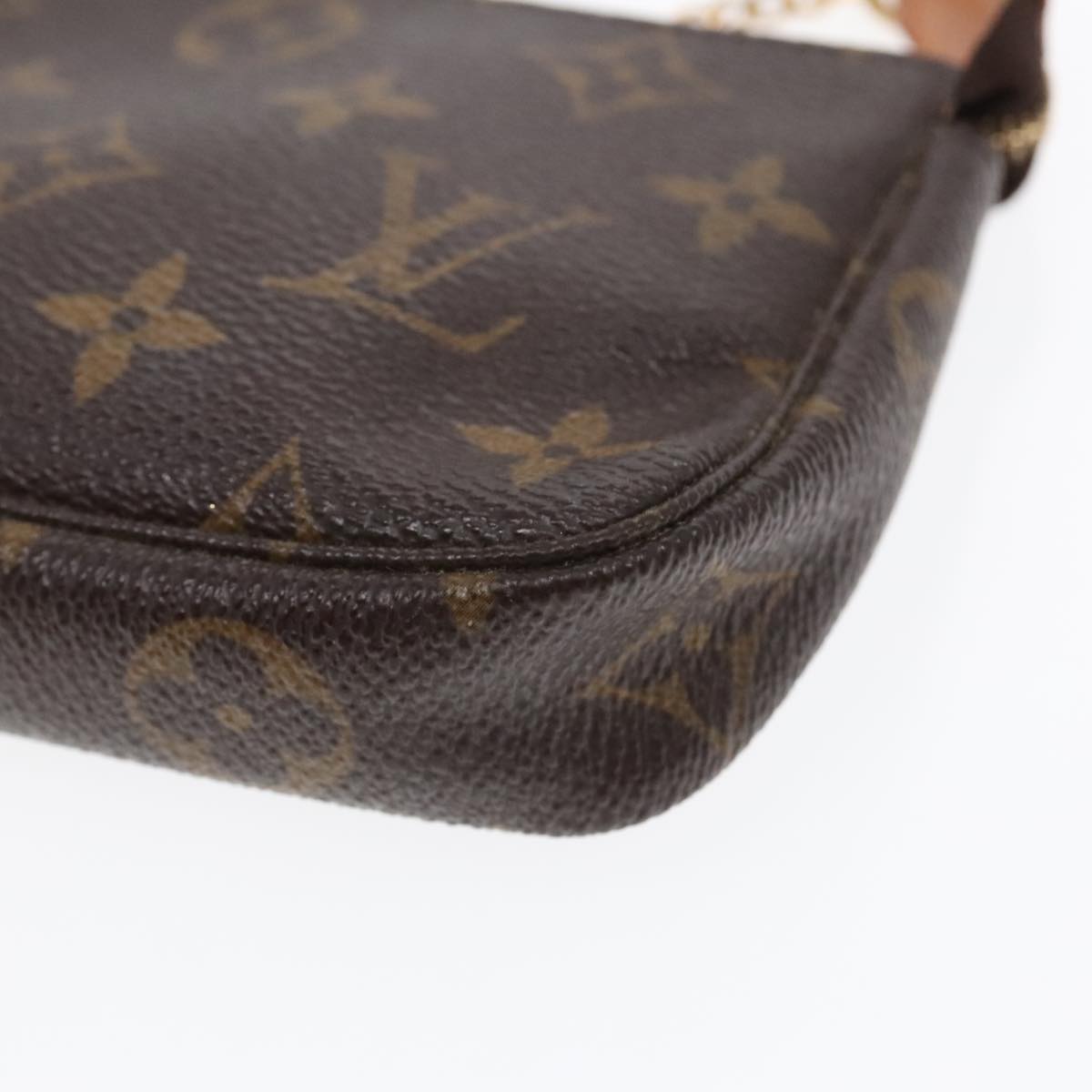 Louis Vuitton Pochette Accessoire