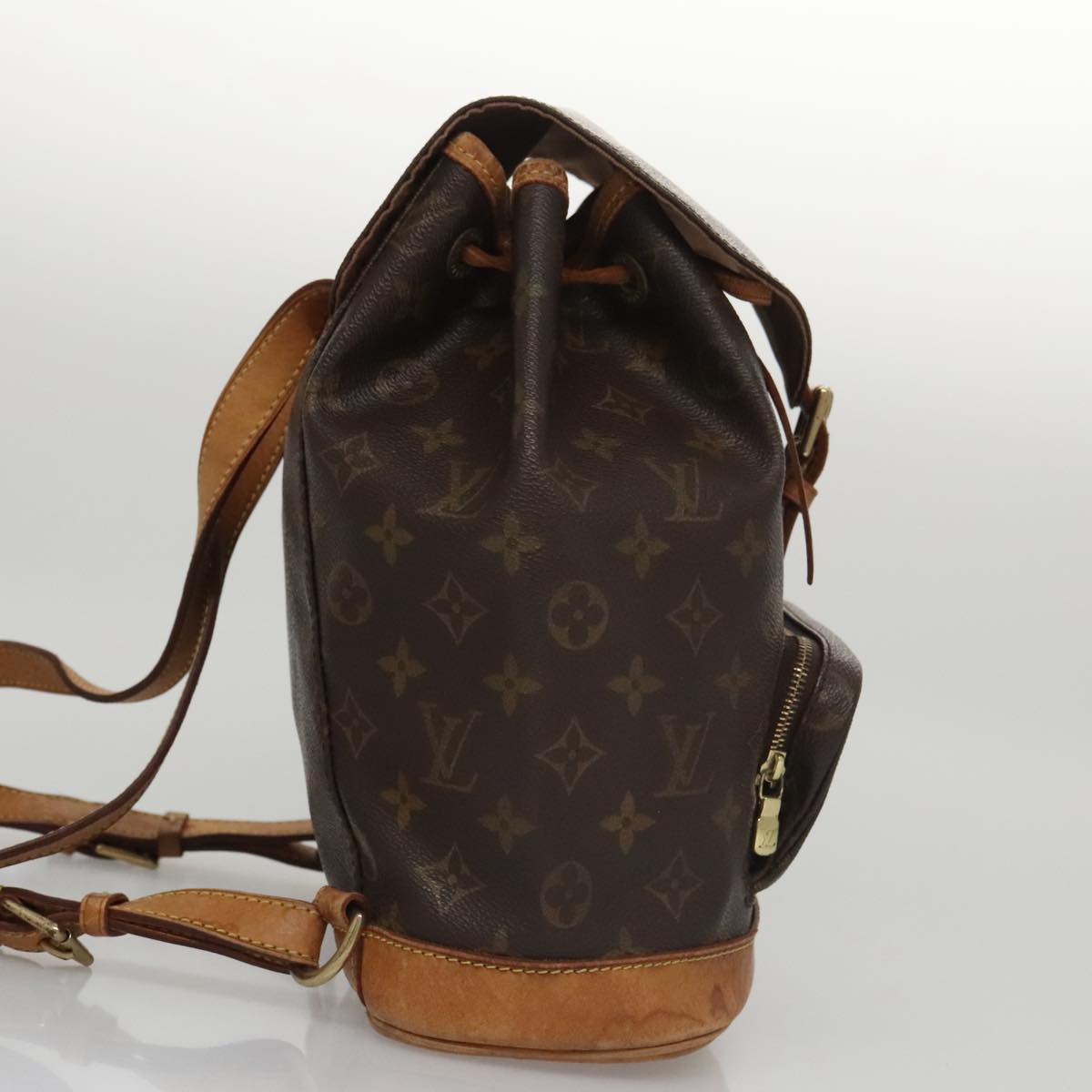 Louis Vuitton Montsouris MM