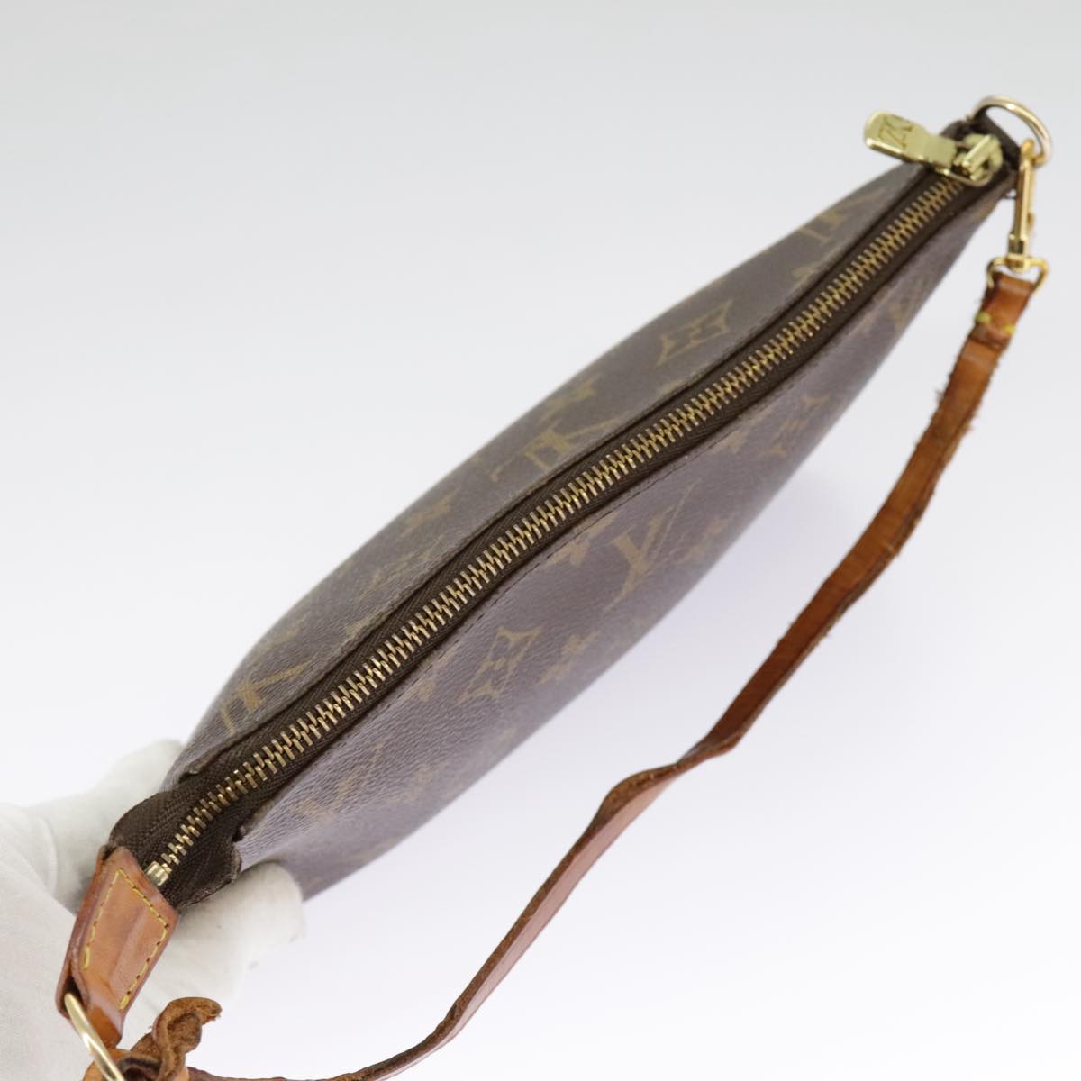 Louis Vuitton Pochette Accessoire