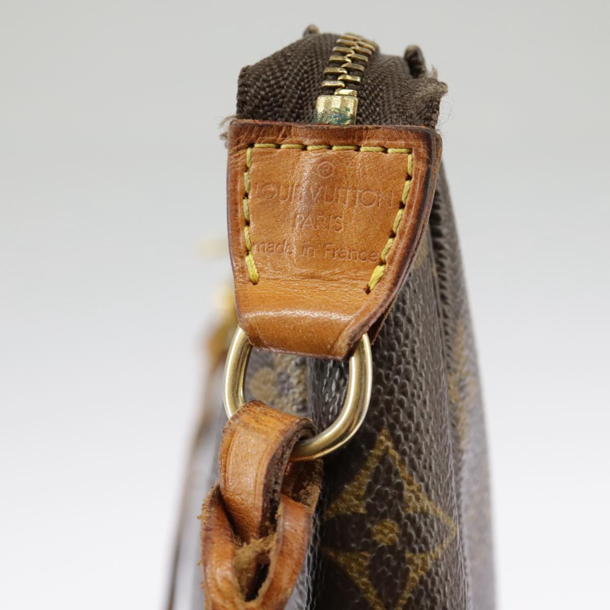 Louis Vuitton Pochette Accessoire