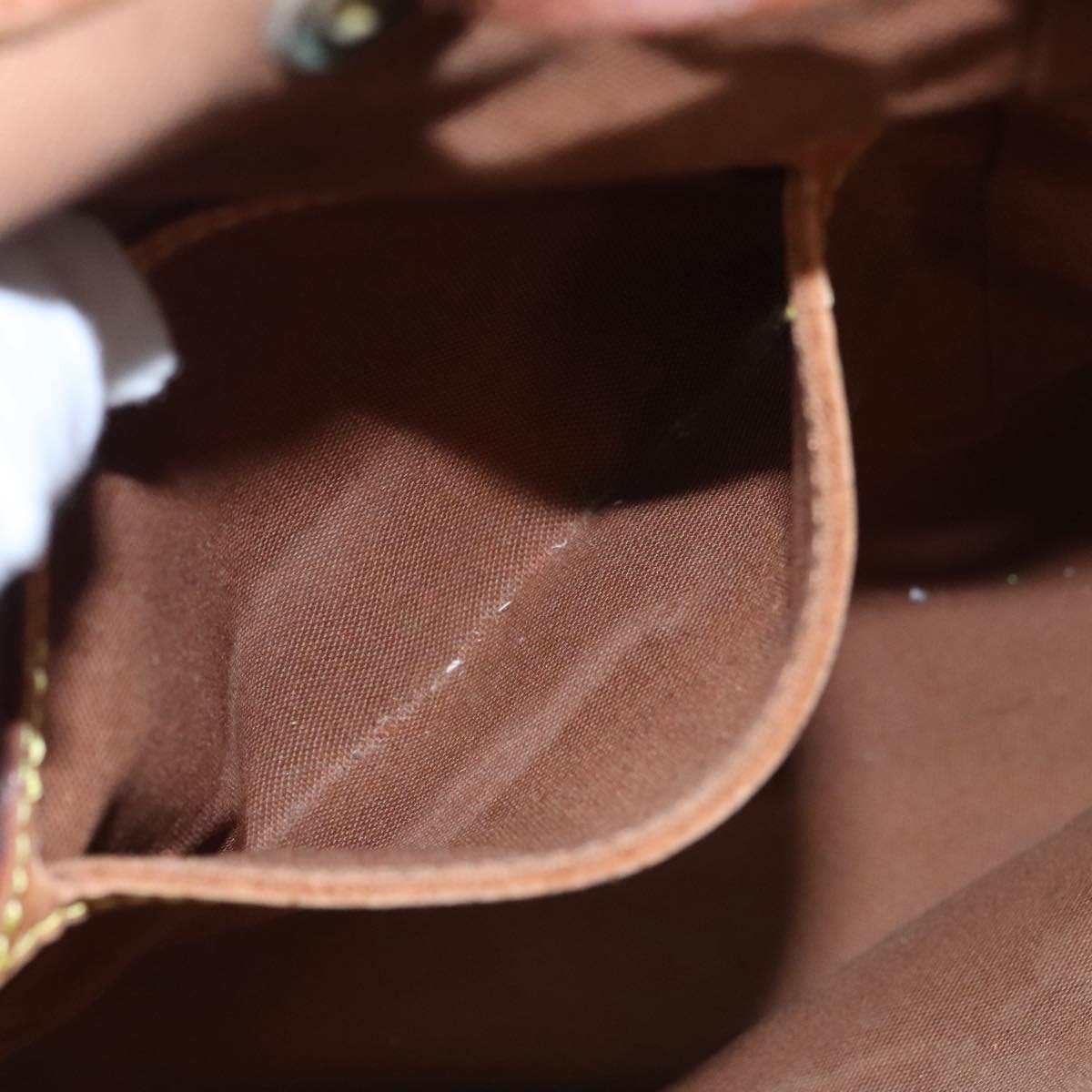 Louis Vuitton Montsouris MM