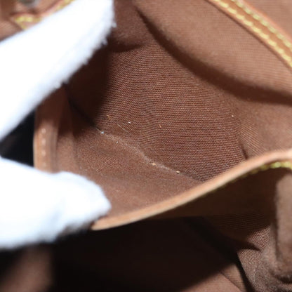 Louis Vuitton Montsouris MM