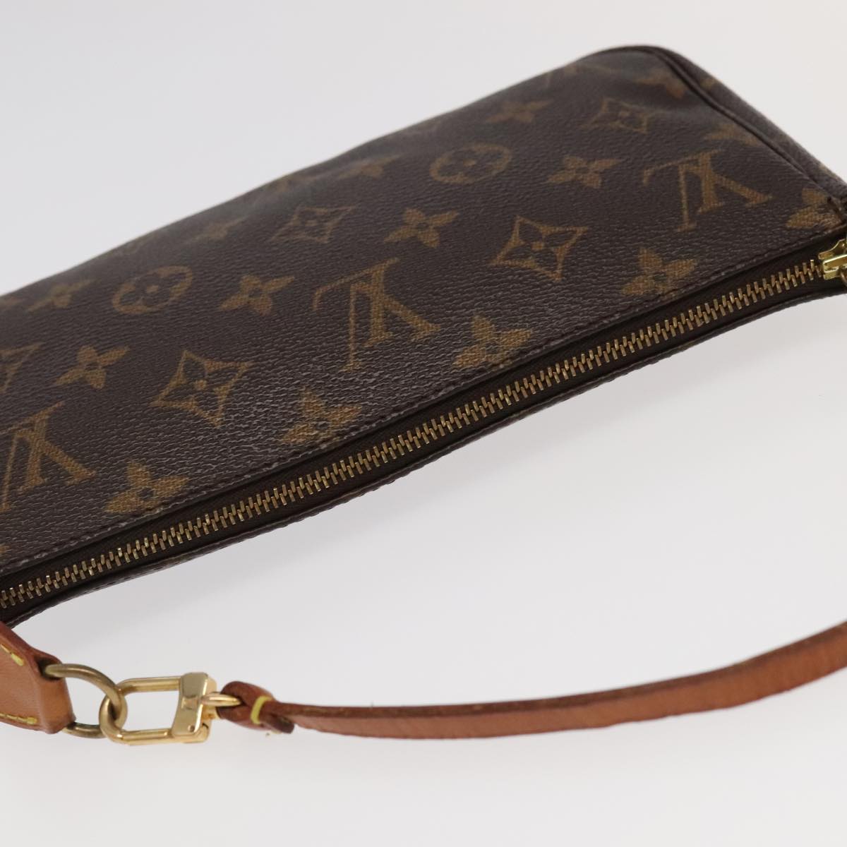 Louis Vuitton Pochette Accessoire