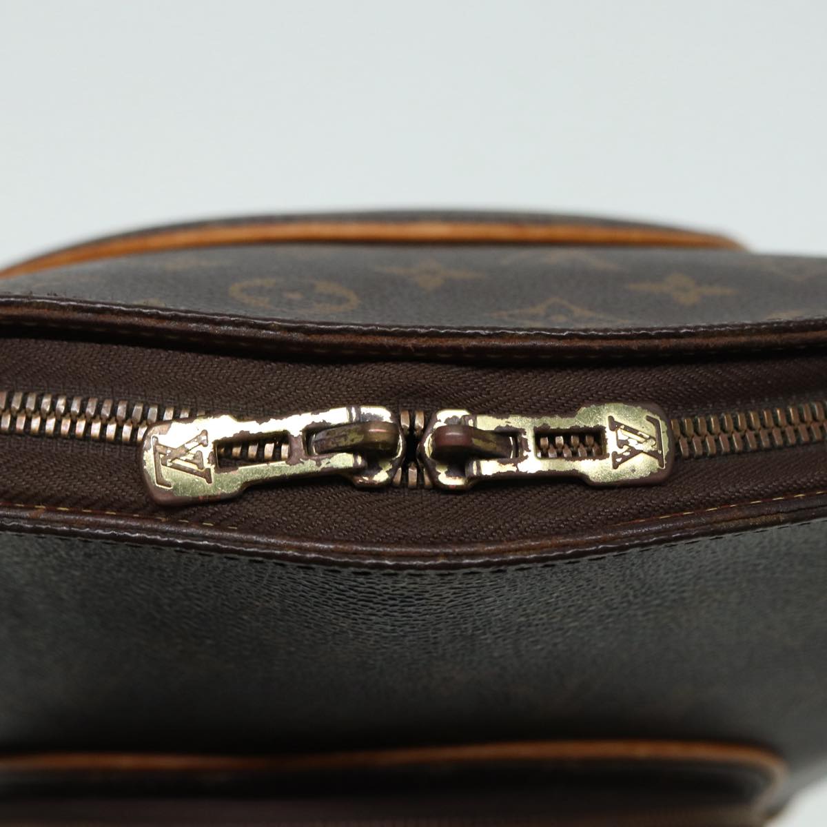 Louis Vuitton Ellipse