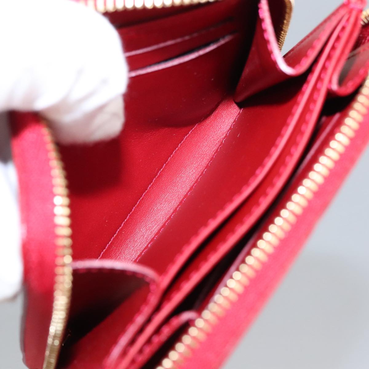 Louis Vuitton Zippy coin purse