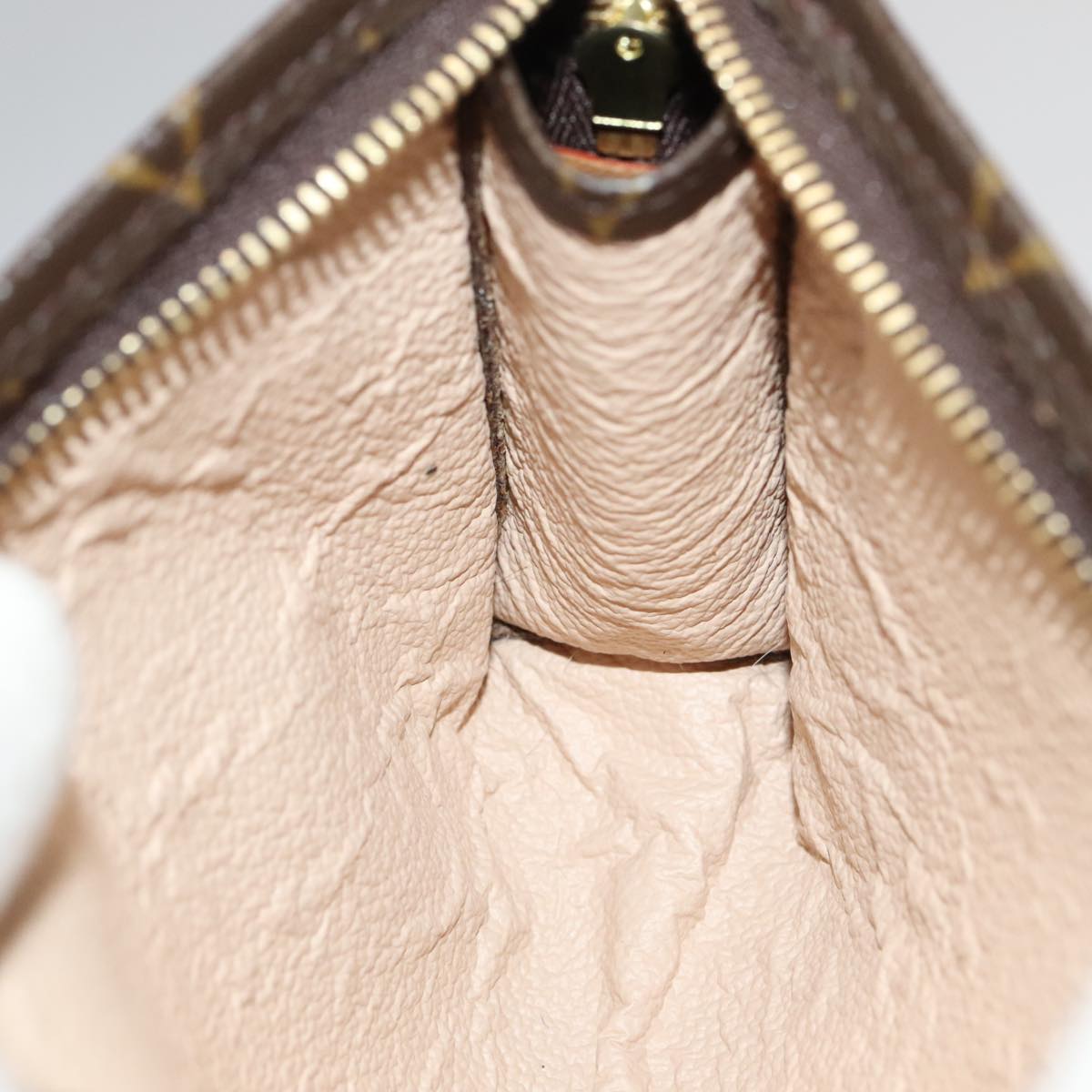 Louis Vuitton Trousse de Toilette