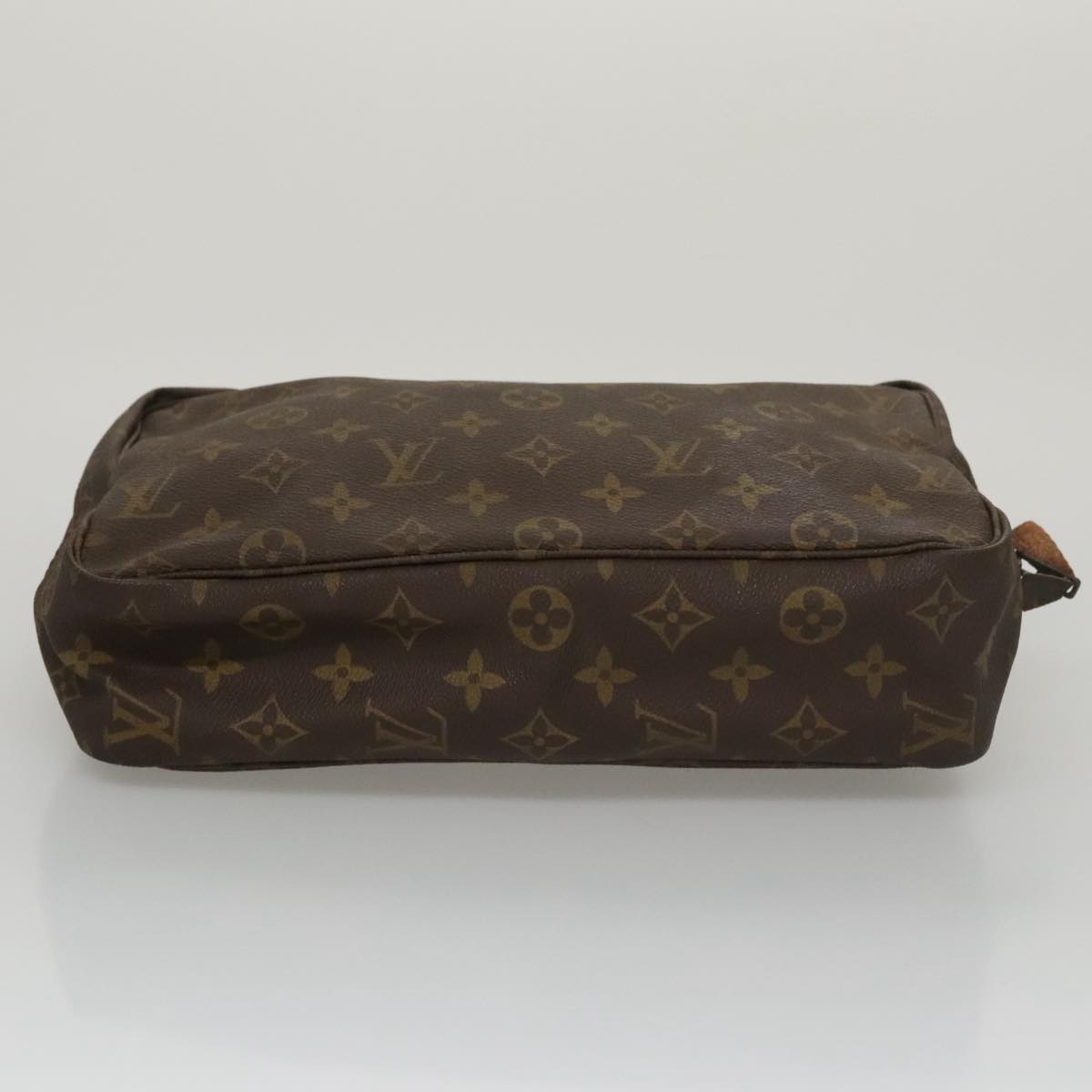 Louis Vuitton Trousse Toilette 28