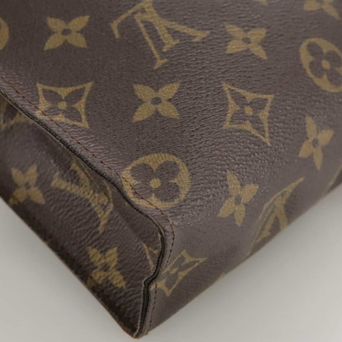 Louis Vuitton Trousse de Toilette