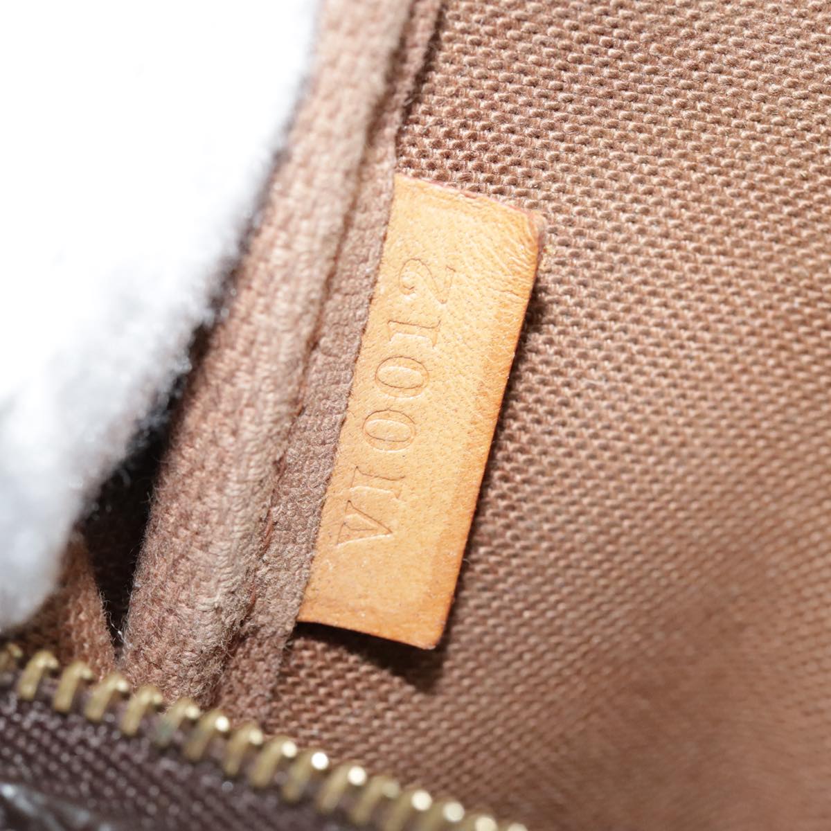 Louis Vuitton Pochette Accessoire