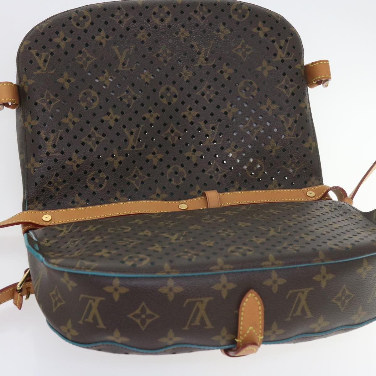 Louis Vuitton Saumur