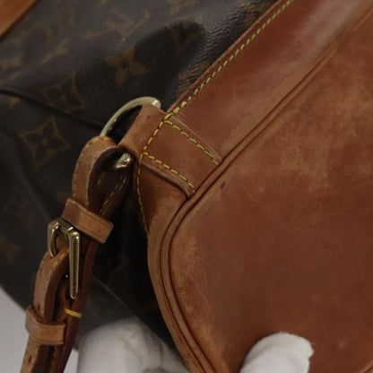Louis Vuitton Montsouris MM