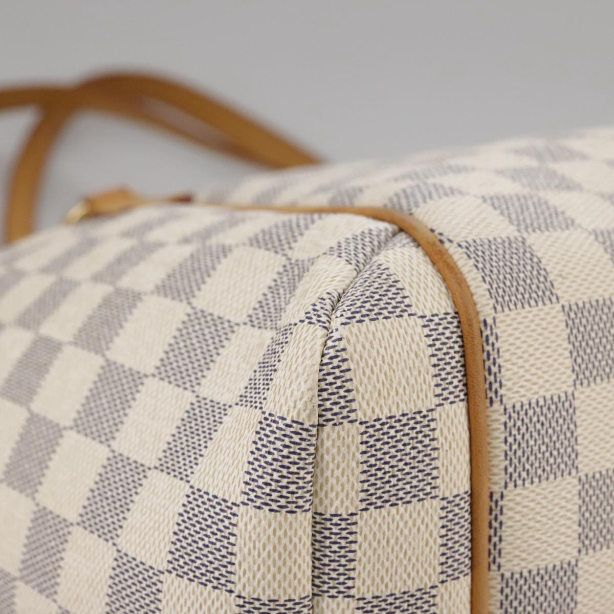 Louis Vuitton Totally