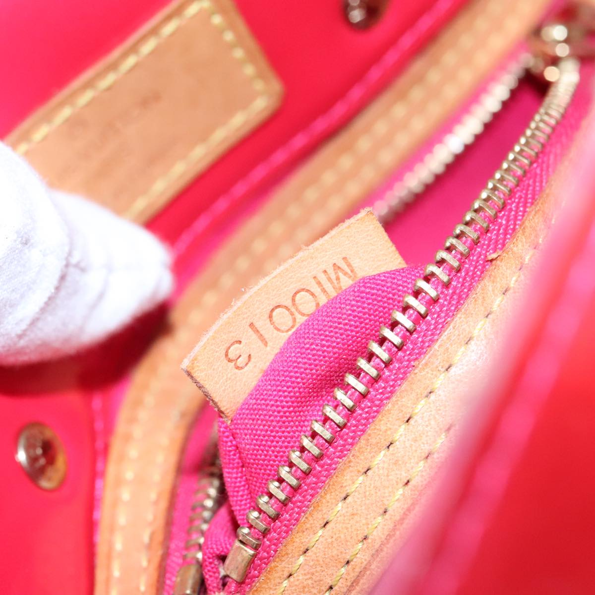 Louis Vuitton Reade