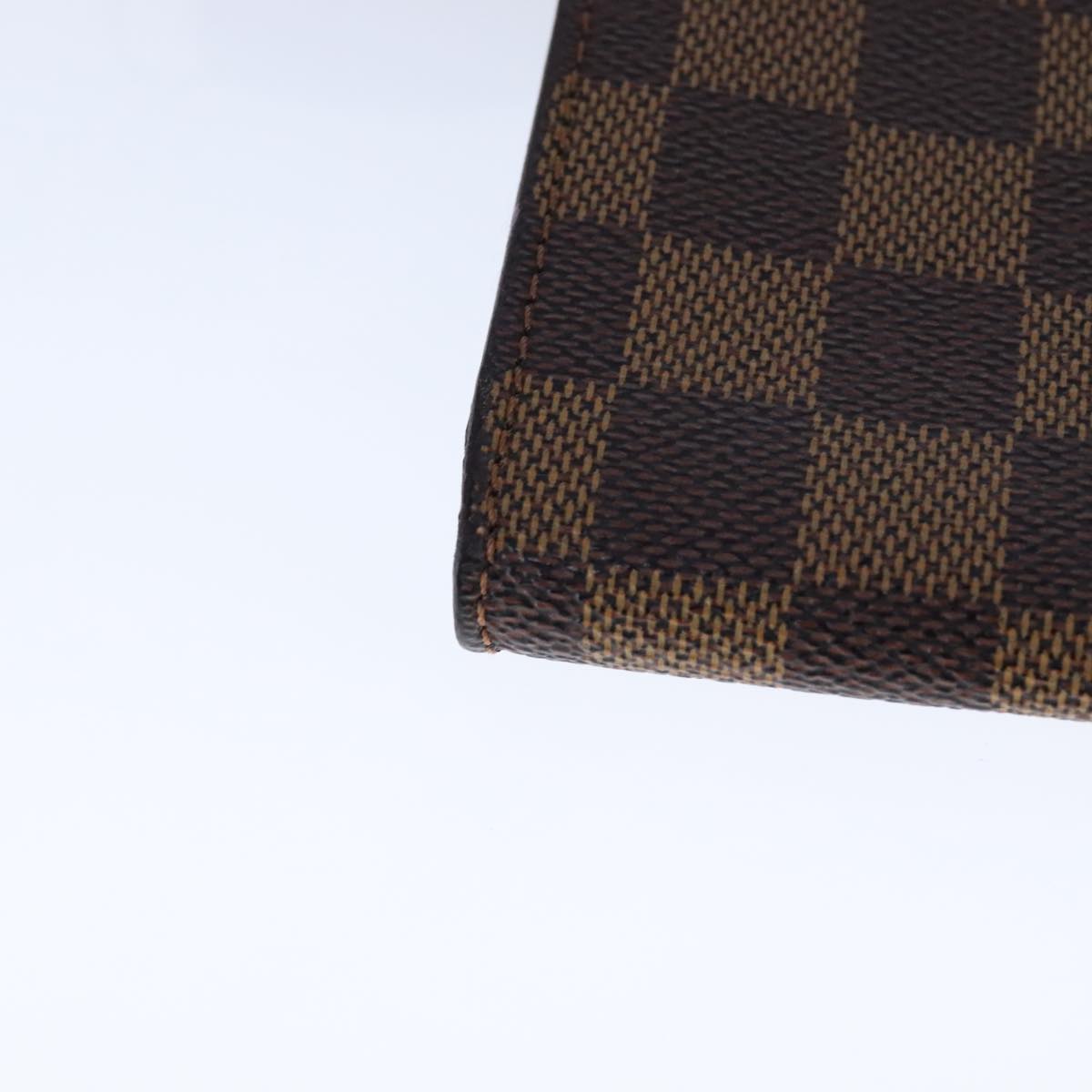 Louis Vuitton Marais