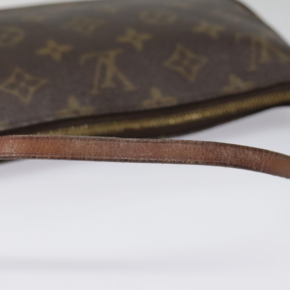 Louis Vuitton Pochette Accessoire