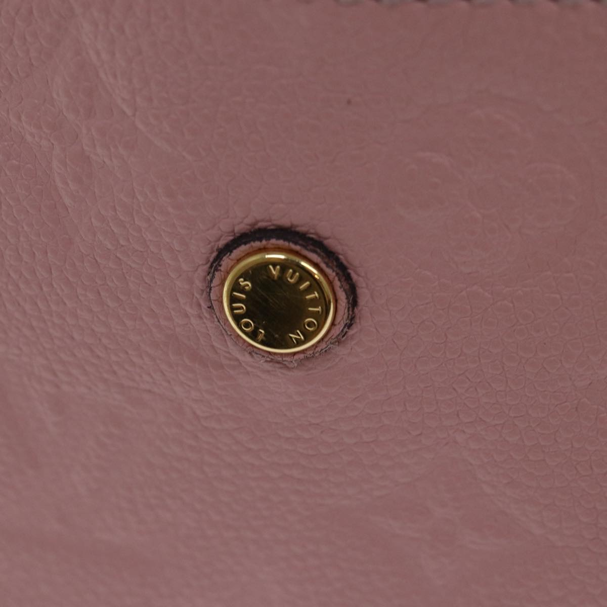 Louis Vuitton Montaigne