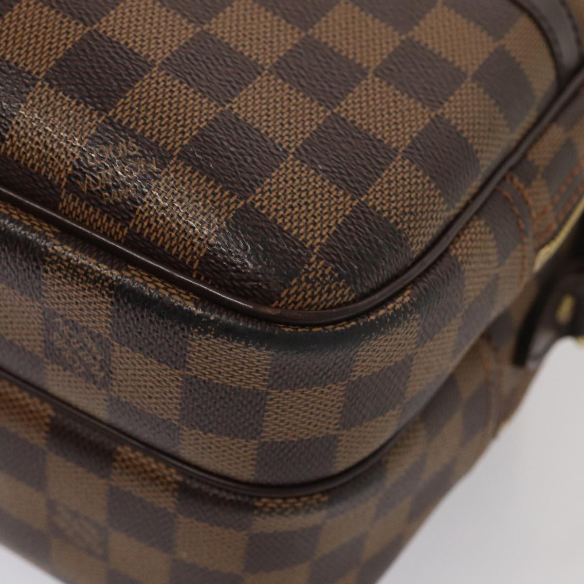 Louis Vuitton Reporter