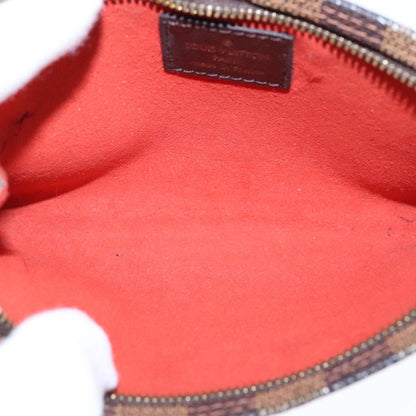 Louis Vuitton Marais