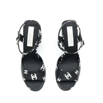 Chanel Size 39 22S Printed Lambskin Sandals Black/White