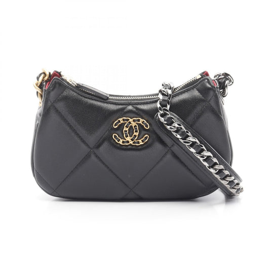 Chanel 19 Matelassé Leather Shoulder Bag
