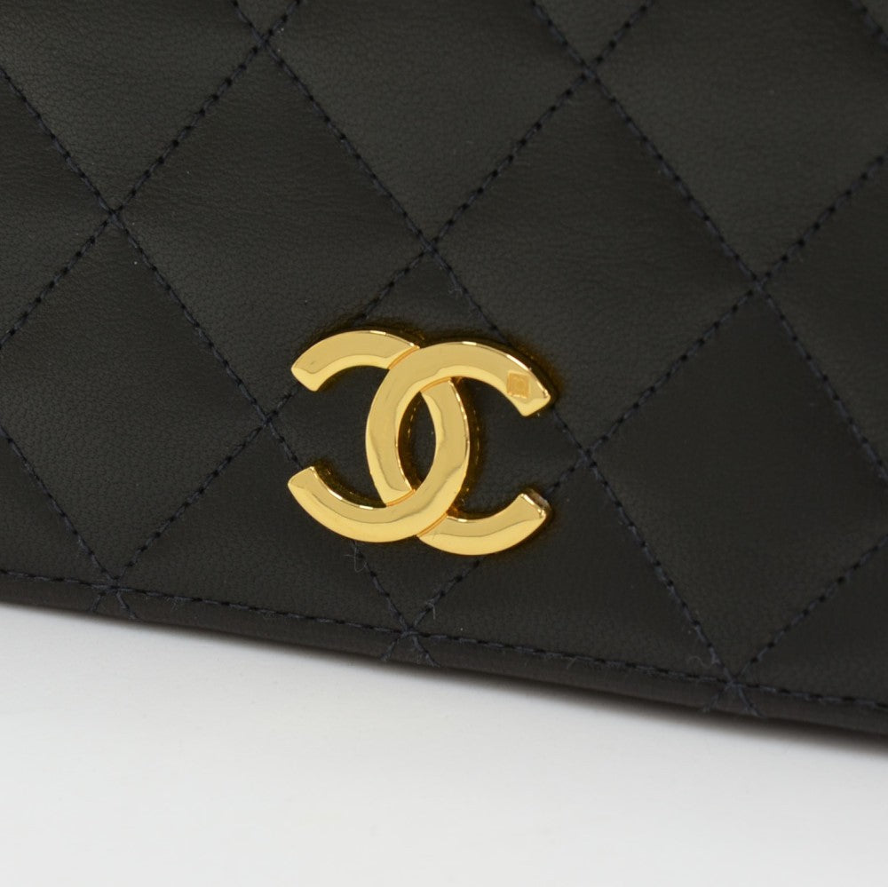 Chanel Single Flap Quilted Leather Shoulder Bag