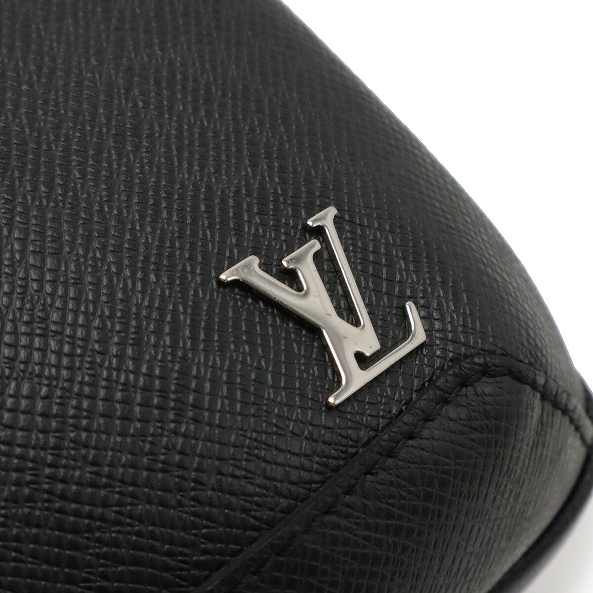 Louis Vuitton Avenue Taiga Sling Bag