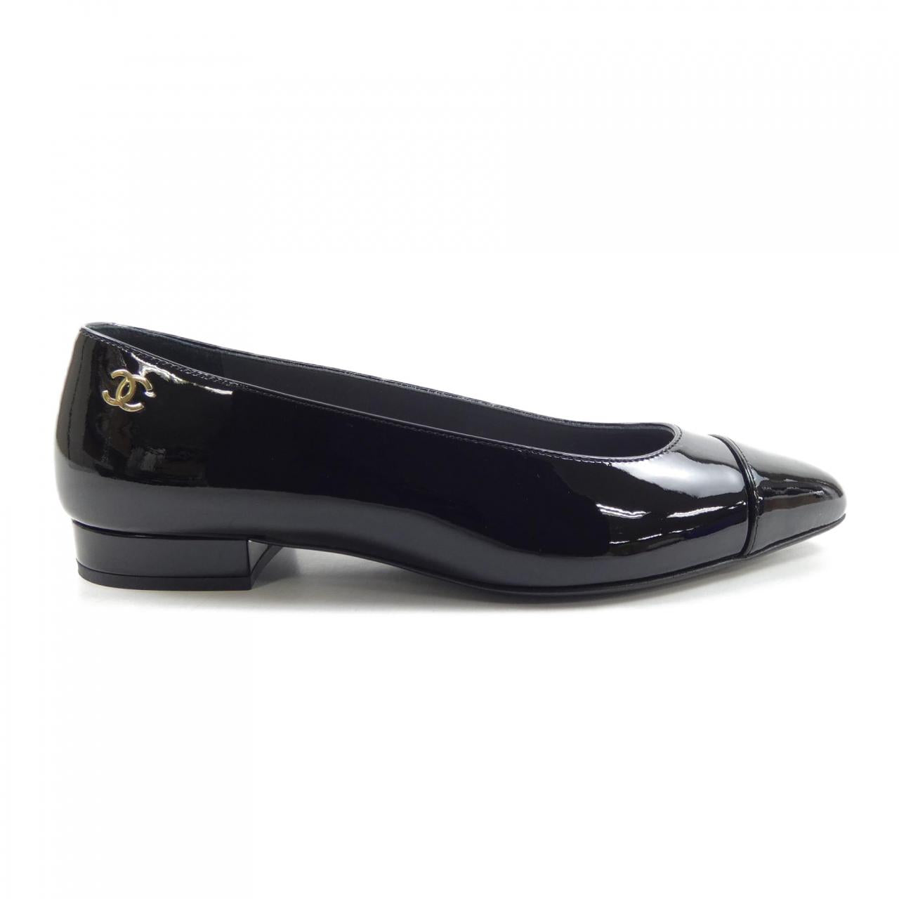 Chanel G45054B13339 Patent Calfskin Flat Shoes