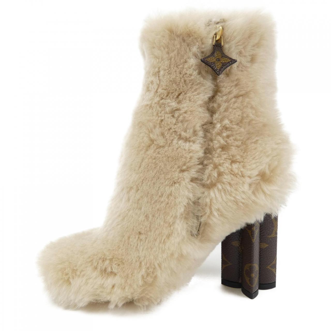 Louis Vuitton Silhouette Line Shearling Boots