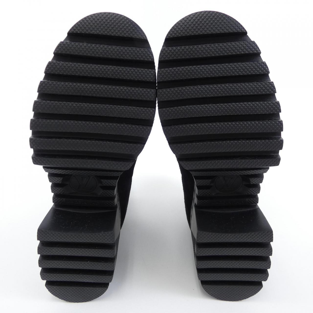 Louis Vuitton Laureate Line Suede Calf Boots