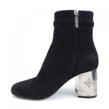 Louis Vuitton Grace Line Calf Boots