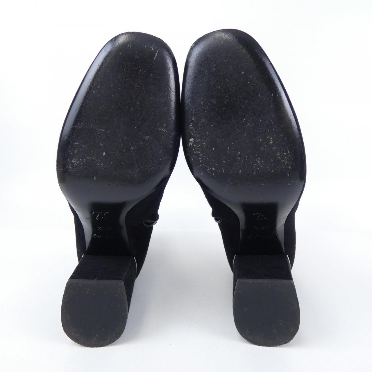 Louis Vuitton Boots