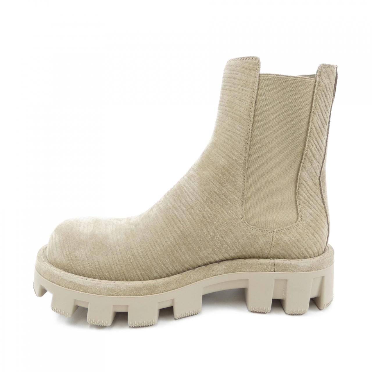Louis Vuitton Boots