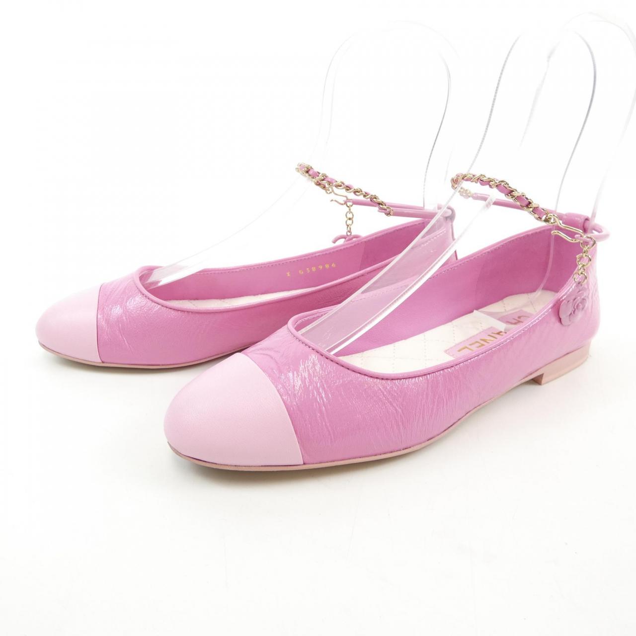 Chanel G38986X56397 Shiny Lambskin Flat Shoes