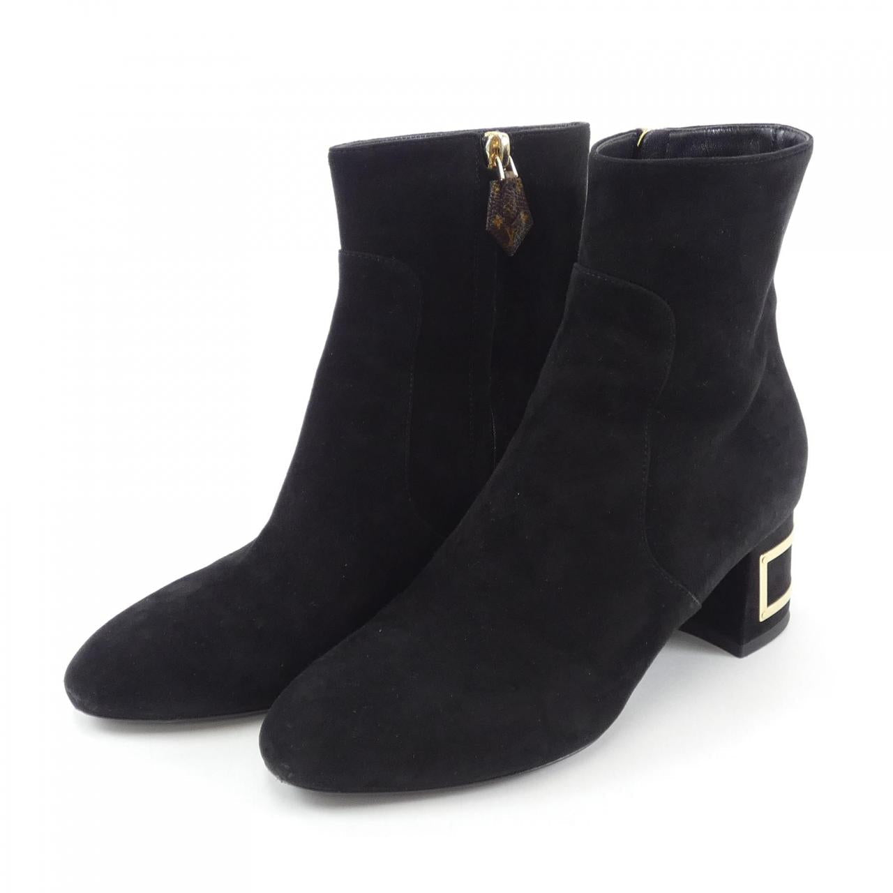 Louis Vuitton Bliss Line Suede Boots