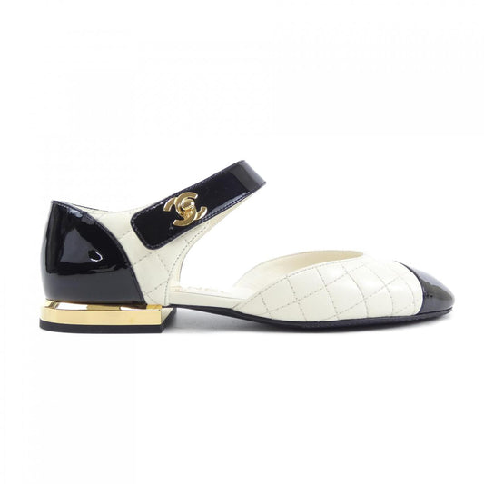 Chanel G38441Y55573 Lambskin Patent Calfskin Flat Shoes